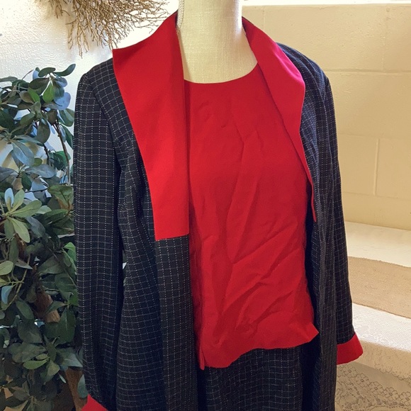 Petite perceptions Dress Suit - Picture 2 of 8